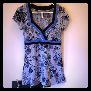 🎈5/$10🎈Short sleeve shirt